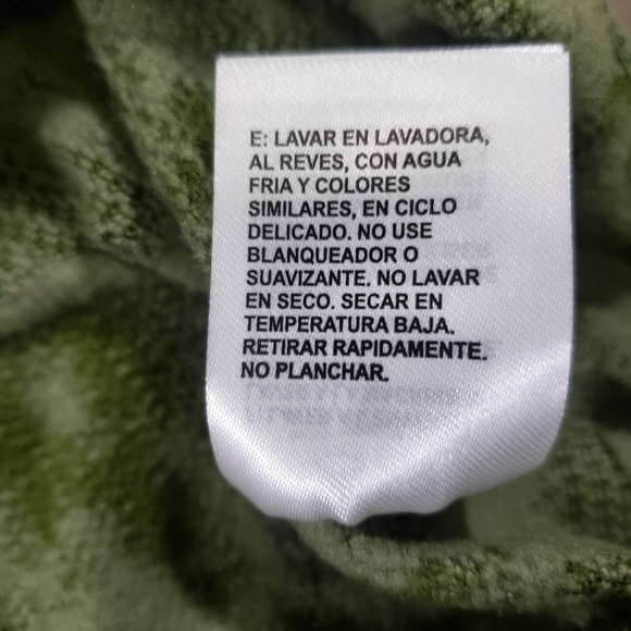 NWT Avalanche Outdoor Rossmore 1/4 Snap Button Pullover Green Size Large - Picture 12 of 16